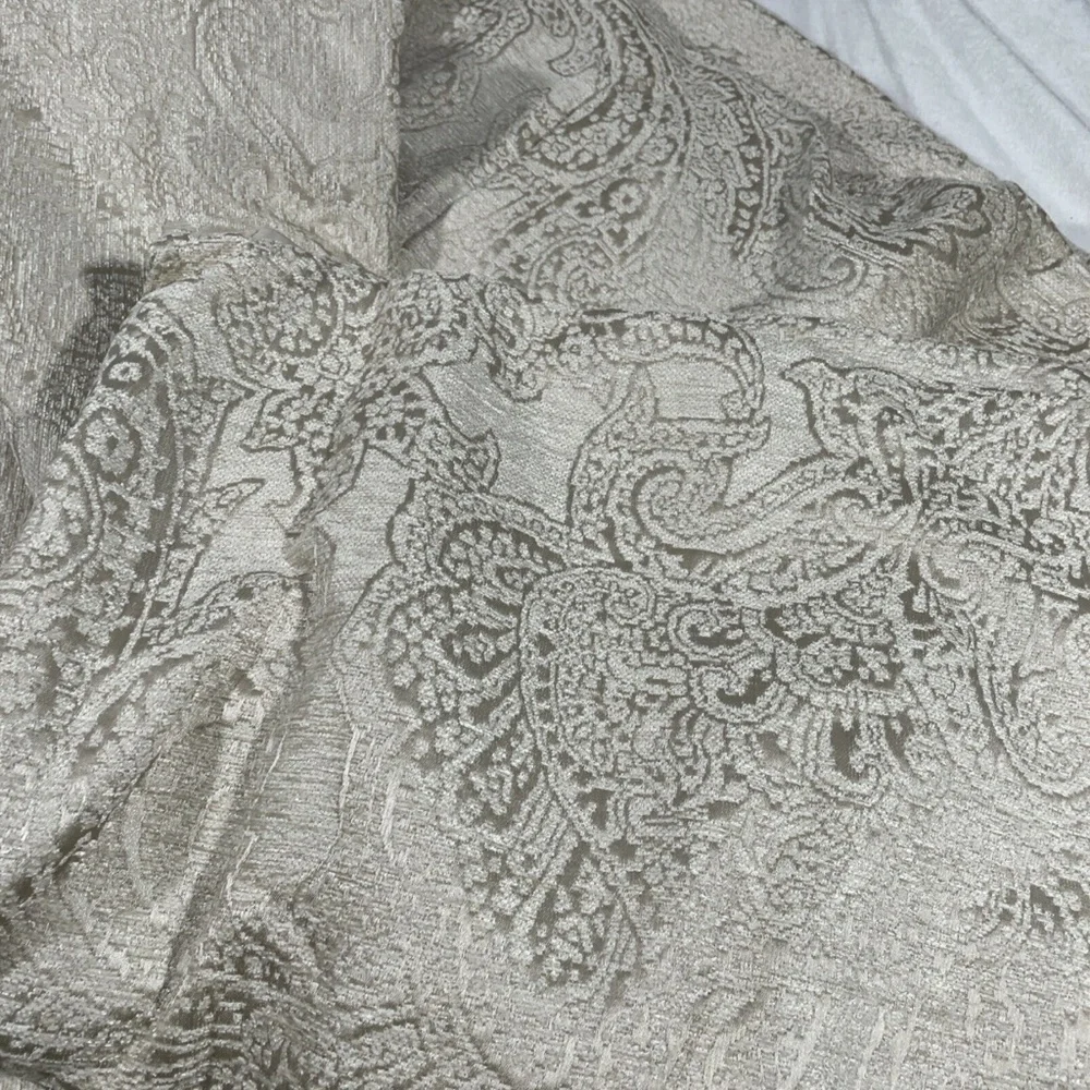 NEW Hotel Collection [ Full/ Queen ] Engraved‎ Paisley Duvet Cover Only
